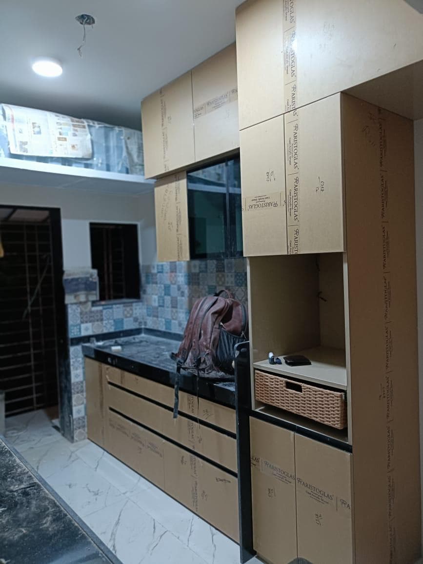 Acrylic panels being fitted on site